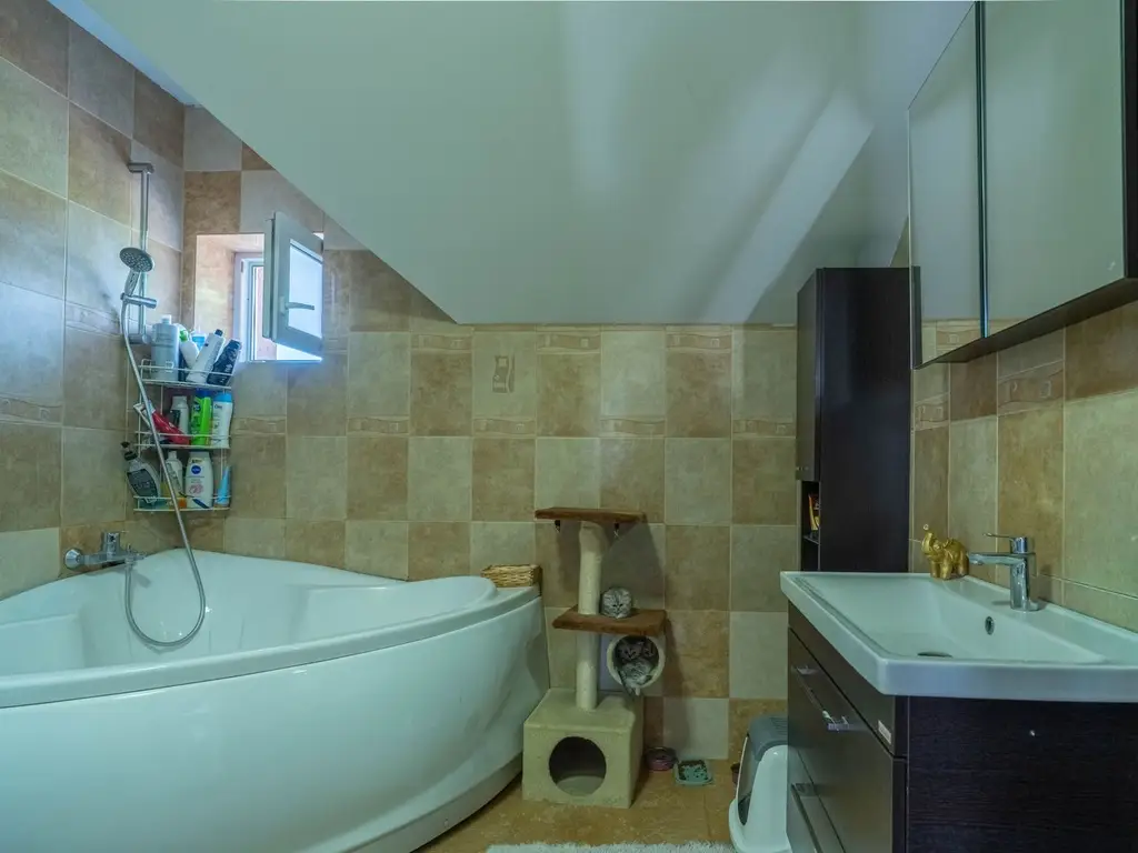 Vilă premium în Gai – 5 camere, mobilată complet, teren 700 mp,
