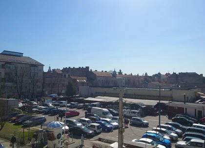 Vând apartament 2 camere Piața Mihai Viteazu