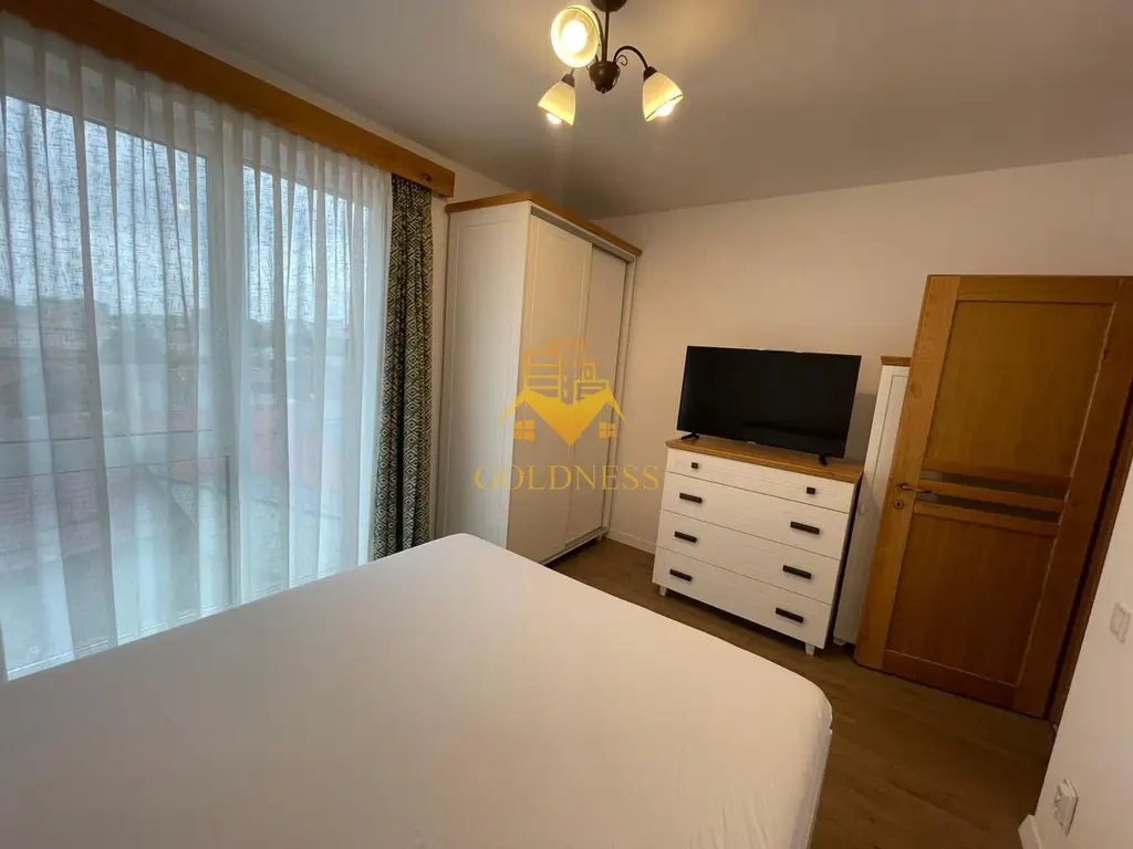 2 camere semidecomandate, Parcare, Semicentral, Parcul Feroviarilor