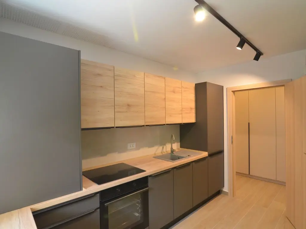Inchiriere 2 camere cu parcare subterana URBAN PLAZA
