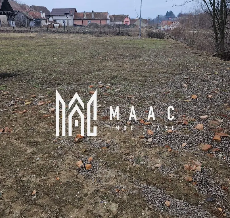 Teren de vânzare în Hamba | 1.740 mp | cu utilități și ieșire la râu