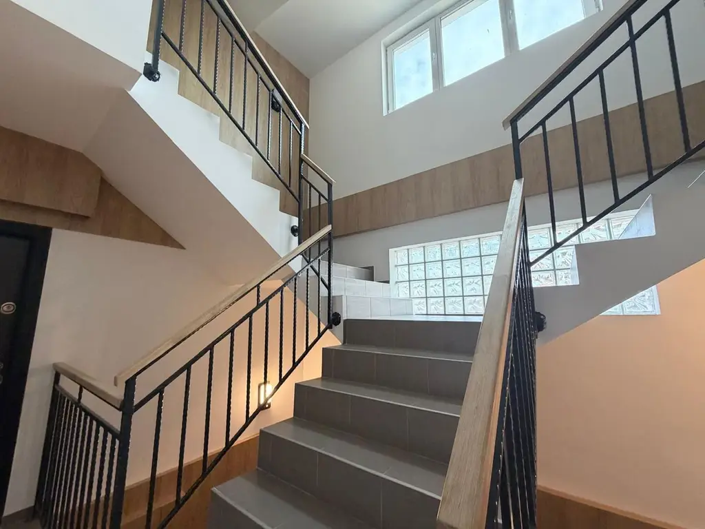 Stylish 3-Room Apartment for Rent in Iancu Nicolae
