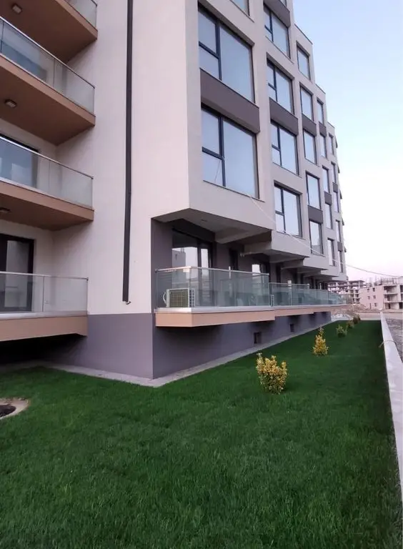 Apartament 2 camere-piscina cu pool bar Mamaia Nord