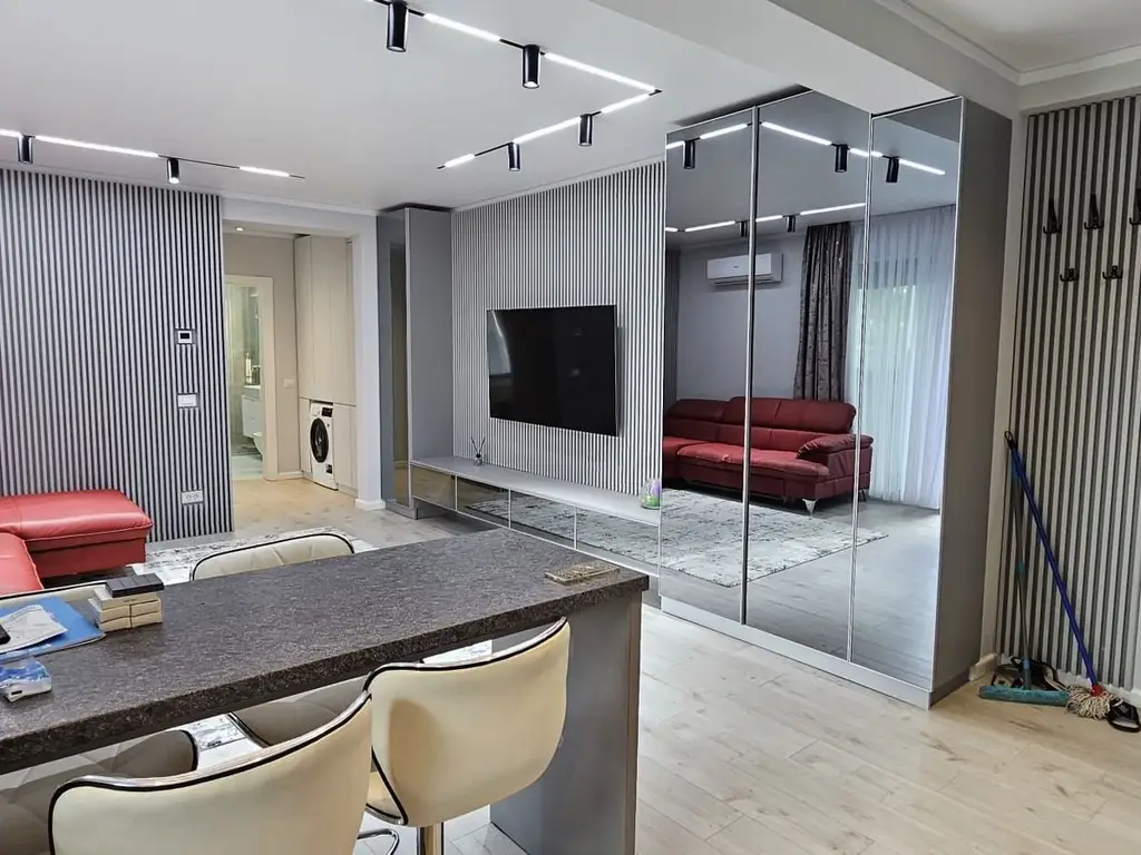 De inchiriat apartament cu 2 camere, Milcov Residence, et. 1, 700 euro