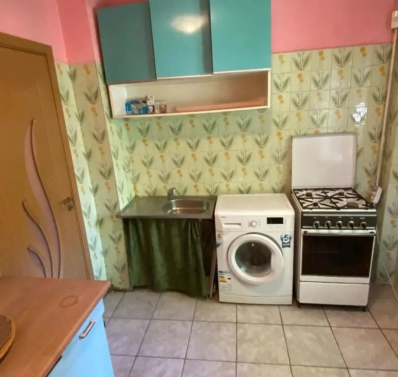 Apartament 2 Camere de Vanzare -Lujerului Metrou -50 mp