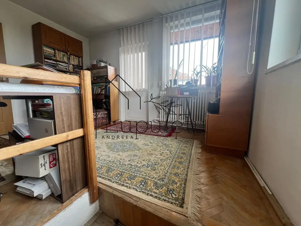 Casă de Vanzare | 200 MPU | Teren 305 MPU | Ultracentral