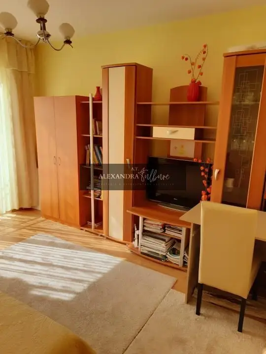 Apartament 2 camere decomandat, mobilat si utilat l Su 56 mp l Porii