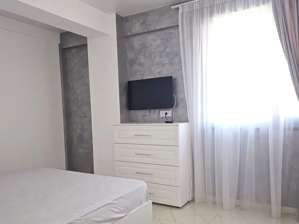 De vanzare - apartament cu 2 camere, Micro 17, bloc Roka - 139000 euro