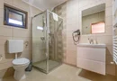 Pensiune Râșnov, 13 camere plus locuință proprietar, zonă Cetate