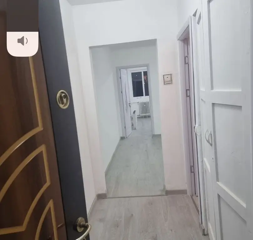 Vand apartament 3 camere