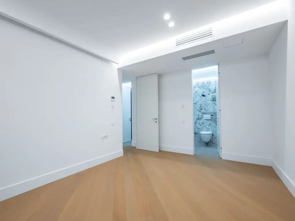 CORTINA 126 | Apartament exclusivist | Vedere libera | 2,900 Eur/mpc | LUX