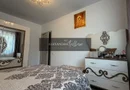 Apartament 3 camere, curte, boxa, parcare, Sub Cetate