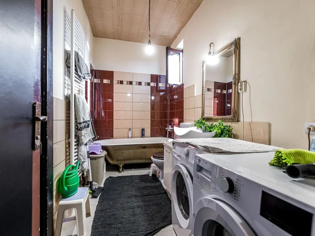 PREȚ NOU! Apartament cu 3 camere & curte | zona Malul Mureșului