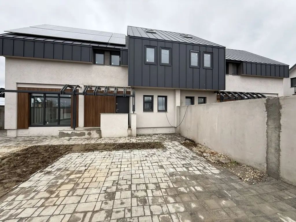 Casa tip duplex Balotesti - Codrii Vlasiei