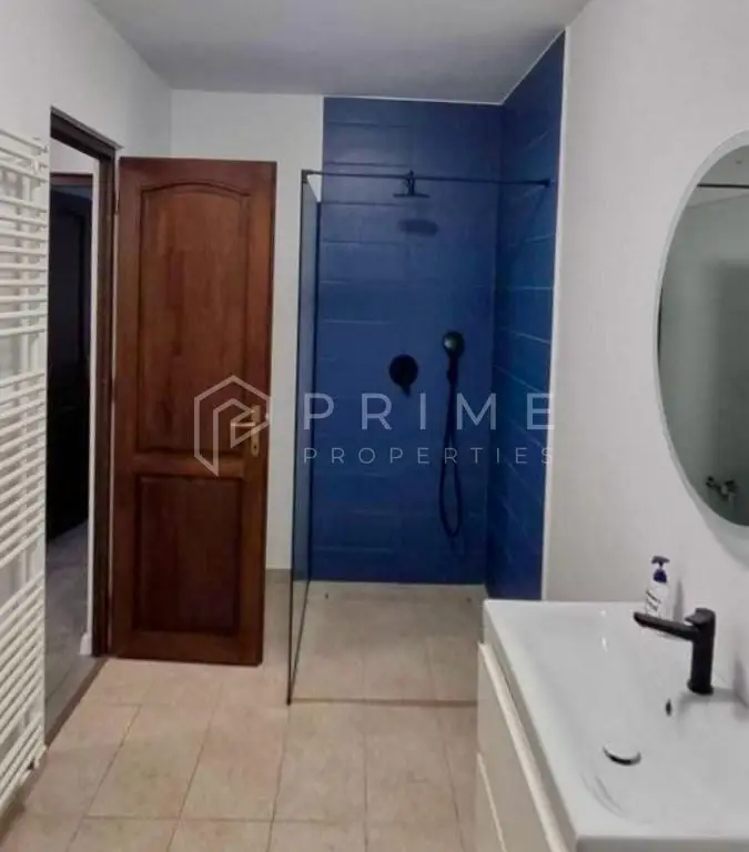 Locuință modernă de închiriat – parcare privată, Ultracentral