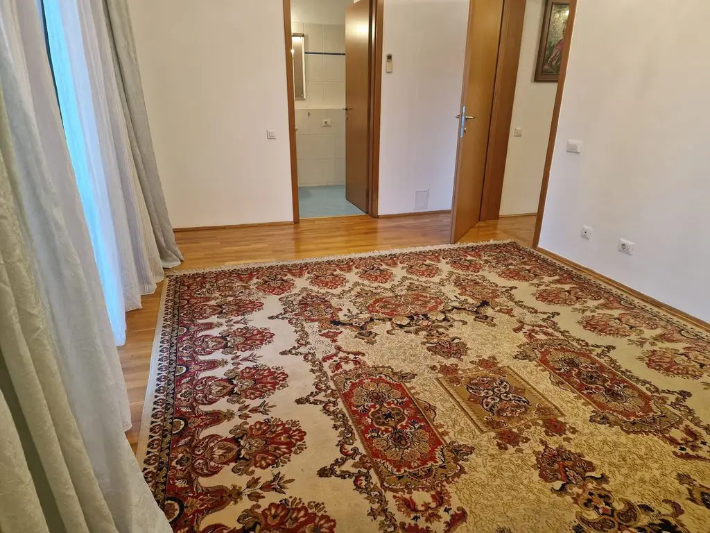 Ag BRASADAS închiriază ap 2 cam 86mp Etaj 2/3 zona ROMANA.