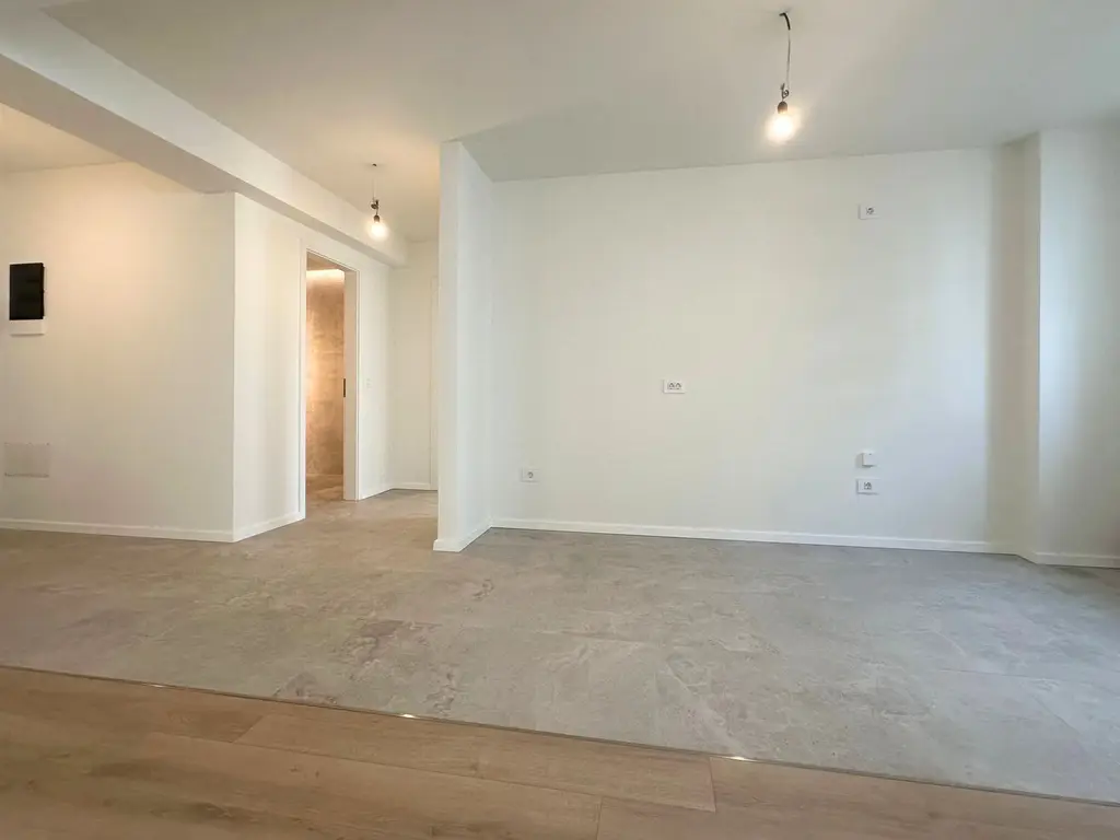 Apartament de lux 2 camere nelocuit Zona Coresi Kasper