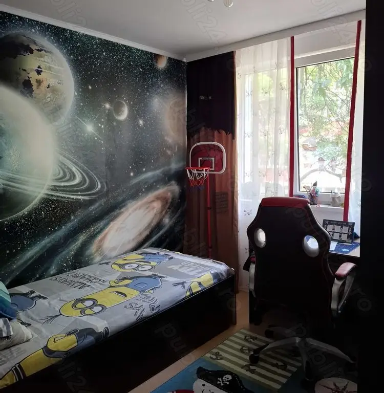 Apartament 4 camere, decomandat, 80.94 mp