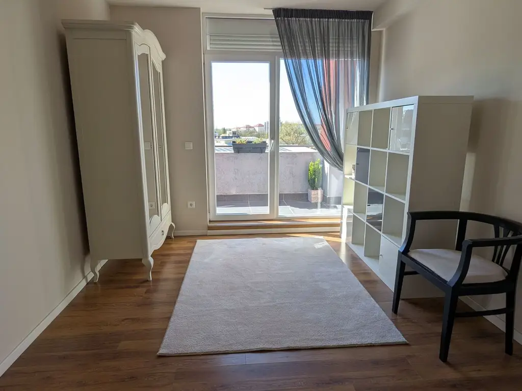 Penthouse, 100 mp utili, 50 mp terase