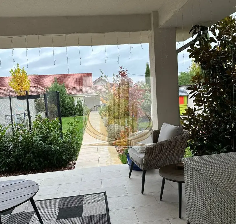 Duplex premium cu 4 camere, 3 bai | Dumbrăvița | Curte spectaculoasă