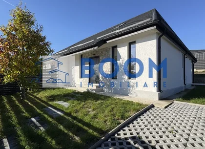 Casa 4 Camere | Teren 300MP | Zona - Vladesti Priporu