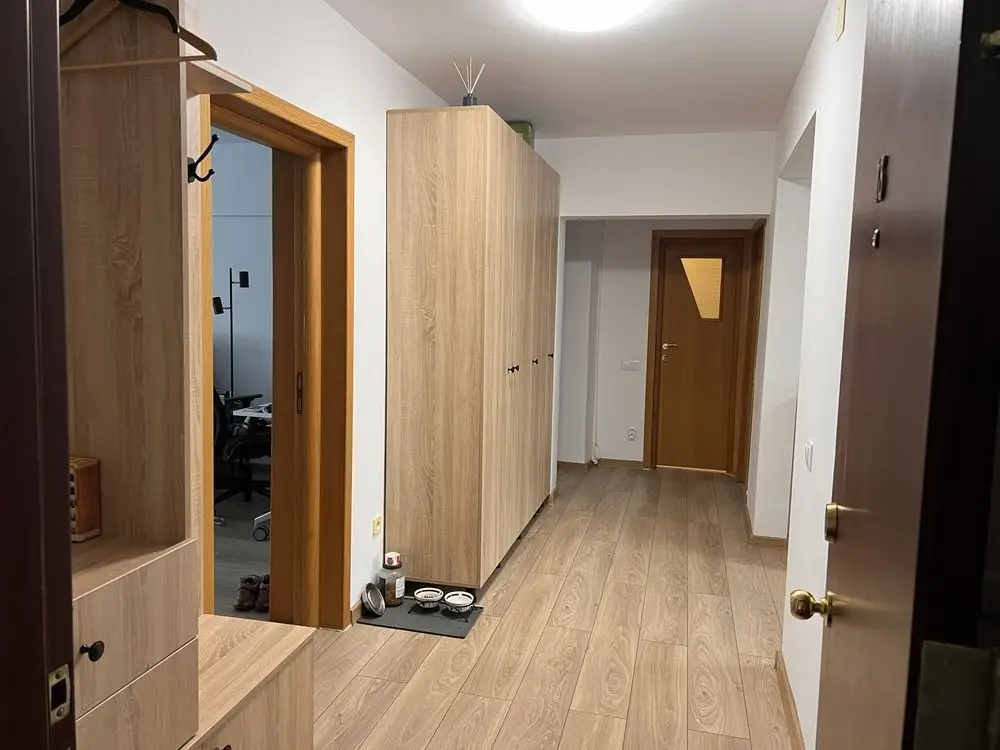 Particular; apartament 3 camere complet renovat si mobilat