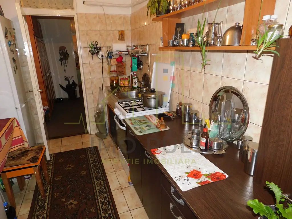 Centrala Proprie. Decomandat. Dambovita. 2 Balcoane