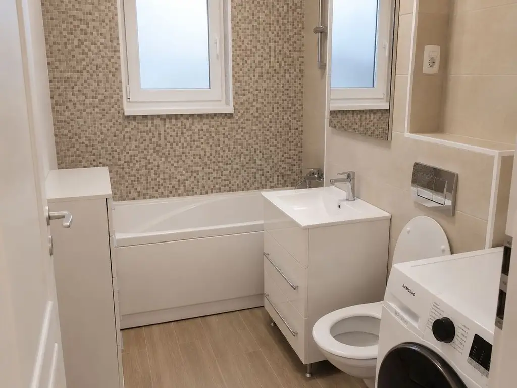 Apartament modern cu 2 camere decomandate, situat în Dumbrăvița
