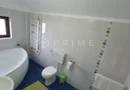 Casă individuală elegantă – Corunca, curte spațioasă
