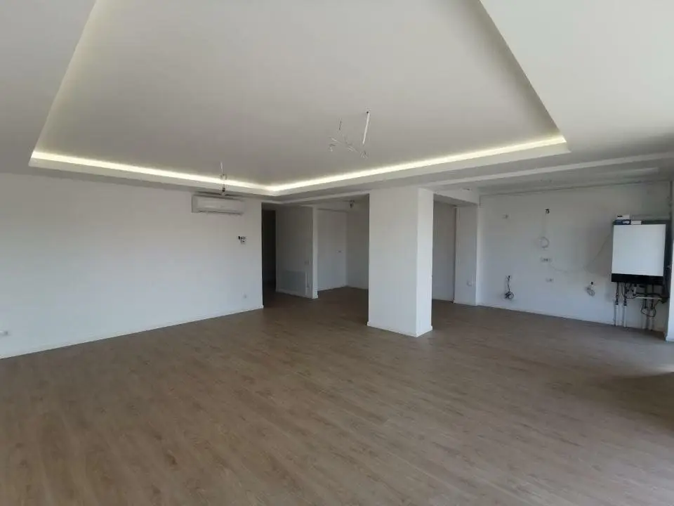 Penthouse 5 camere*parcare subterana*TVA inclus*Cantemir Residence