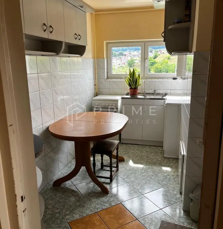 Apartament 3 camere luminos | Dâmbu Pietros,