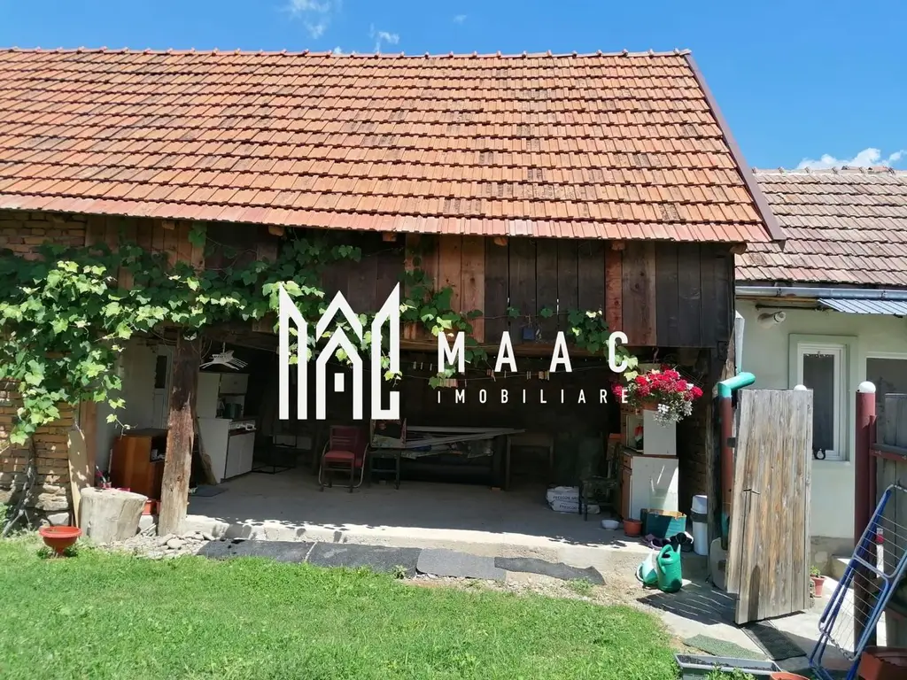 Casa individuala | Teren 868 MP | 2 bai | Pivnita | Arpasu