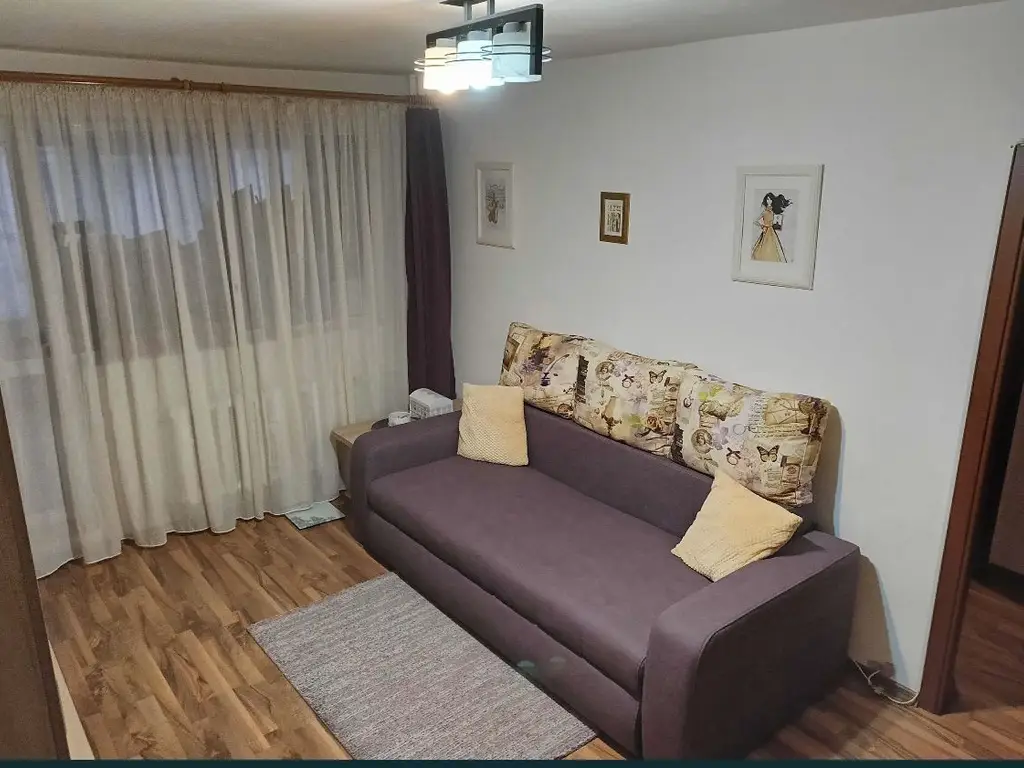 Apartament de vanzare 2 camere zona Abator