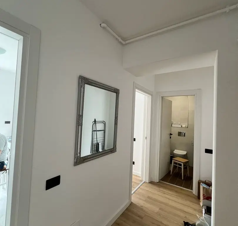 BRASADAS închiriază ap 2 cam etaj 2/5 ROKA RESIDENCE