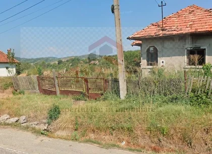 Teren de vânzare intravilan-extravilan  comuna Tigveni jud.Arges