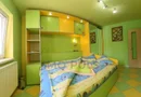 5 Camere. Etaj 1. Complex.
