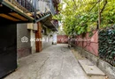 Locuință pentru familie mare apartament la casă, cu teren, Bujac.