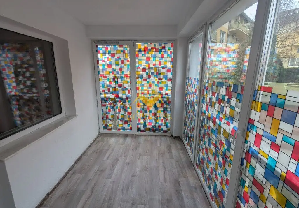 Casa/Spatiu de birou,Andrei Muresanu, 9 Camere,10 Parcari,Curte 2000mp