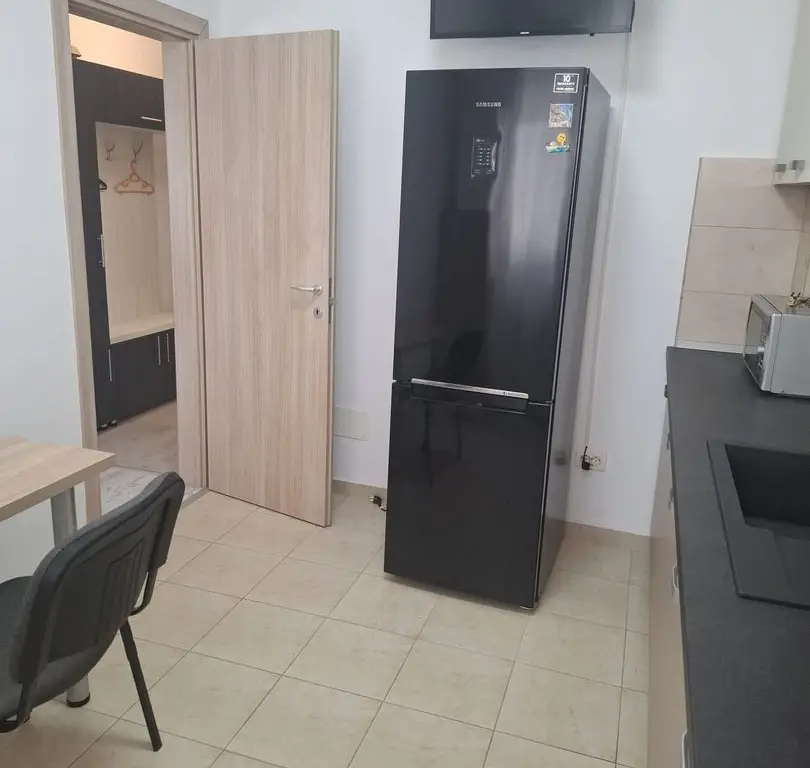 BRASADAS inchiriaza garsoniera etaj 5/5 zona Metalurgiei.