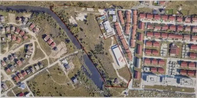 Teren intravilan de vânzare în Pipera – 15.000 mp pe malul lacului