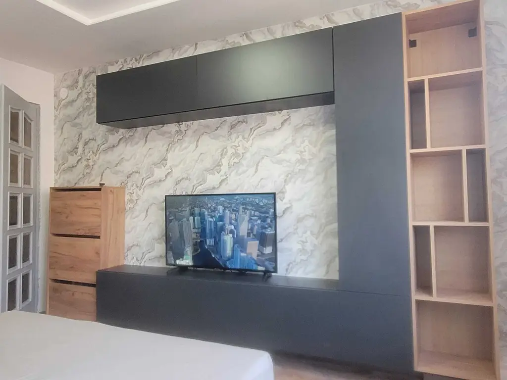 BRASADAS vinde ap 2 cam etaj 3/4 Closca, renovat, modificat.