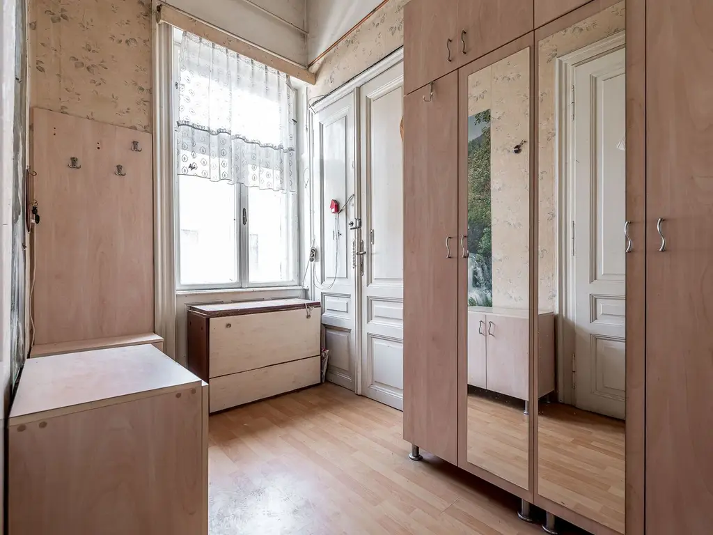 Apartament 98 mp pe bulevardul Decebal, fatada renovata Comision 0