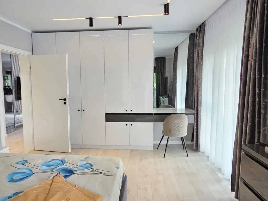 De inchiriat apartament cu 2 camere, Milcov Residence, et. 1, 700 euro