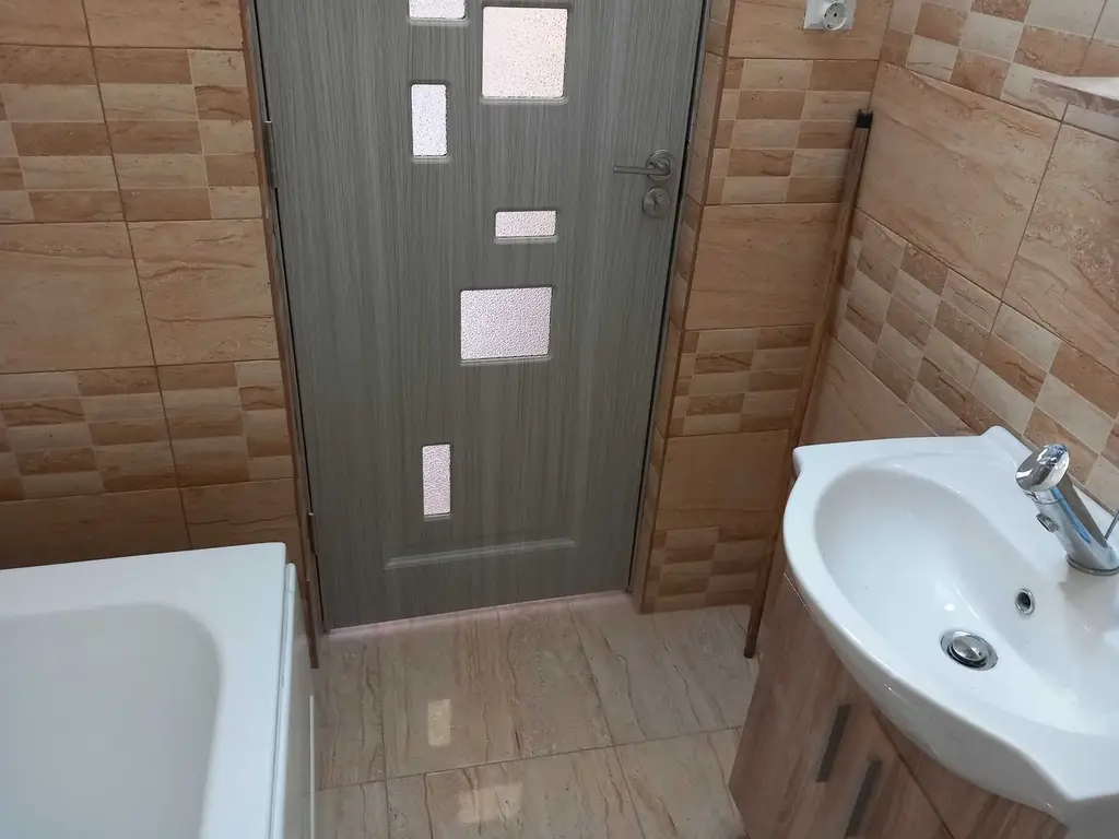 vand casa in cartierul titulescu