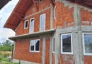 BRASADAS vinde casă în rosu și casa veche.