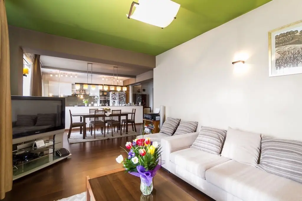 Vand apartament de lux