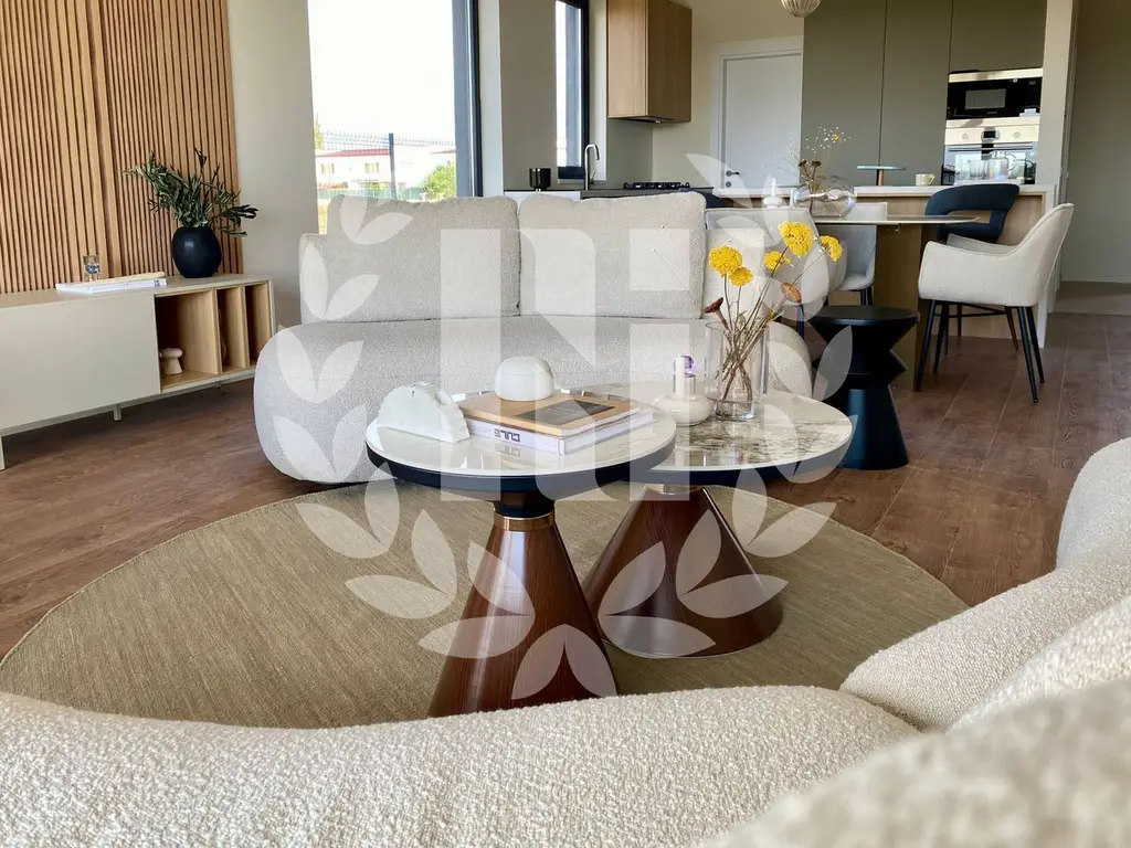 VILA DUPLEX BALOTESTI
