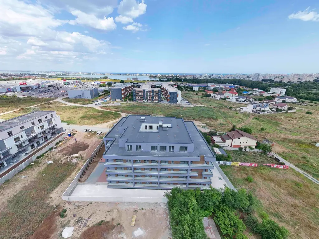 Tomis Nord - Vanzare apartament decomandat cu 2 camere, bloc nou.