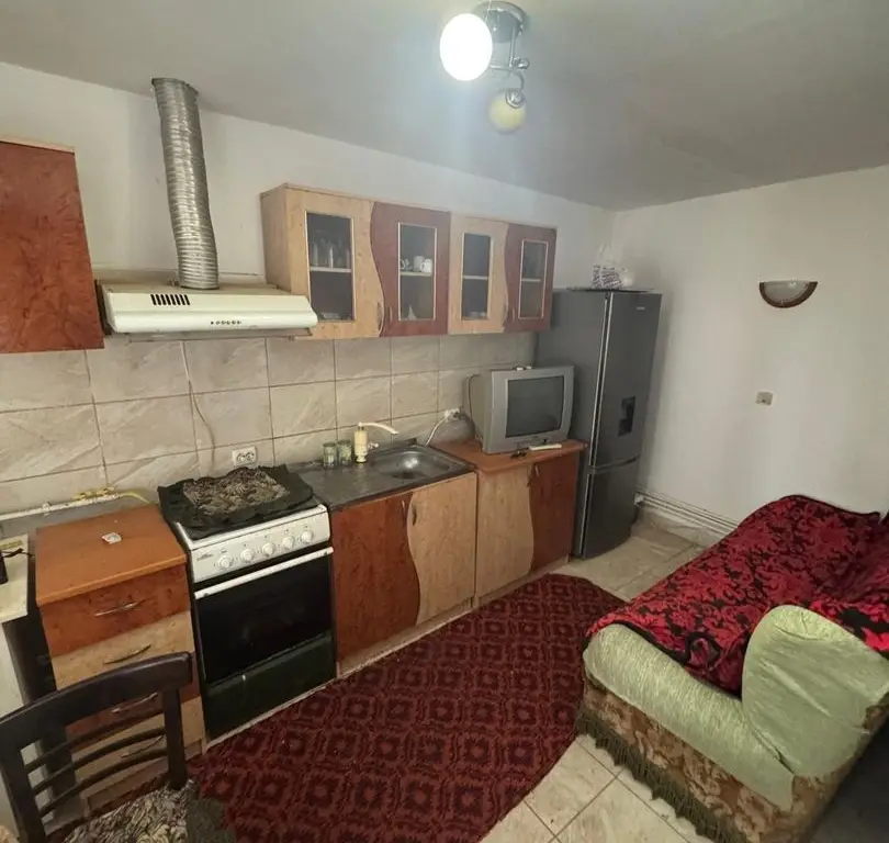 Casă cu garaj – str. Mărășești