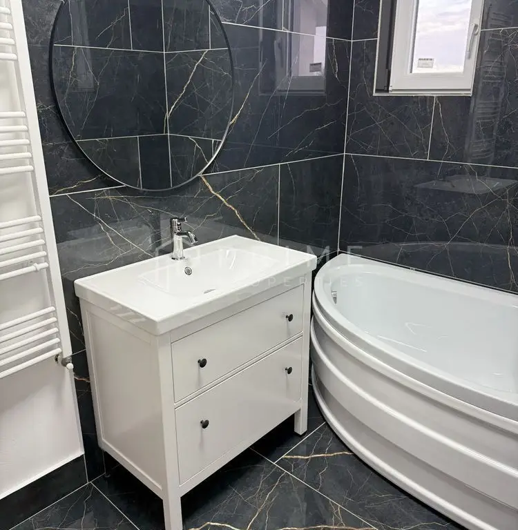 Apartament 3 camere cu terase – ultim etaj – zona str. Papiu Ilarian